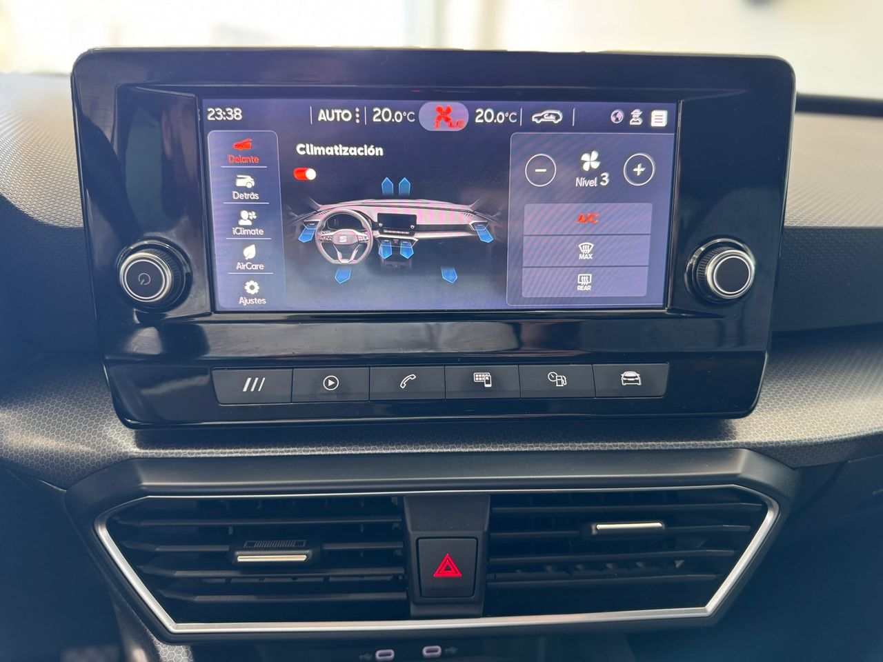 Seat Leon 2.0 TDI STYLE GO 2021  - Foto 2