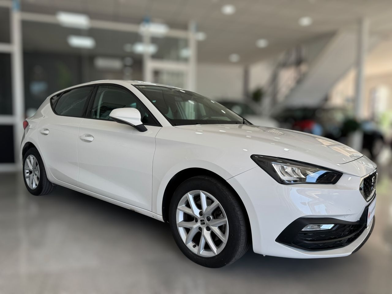 Seat Leon 2.0 TDI STYLE GO 2021  - Foto 2