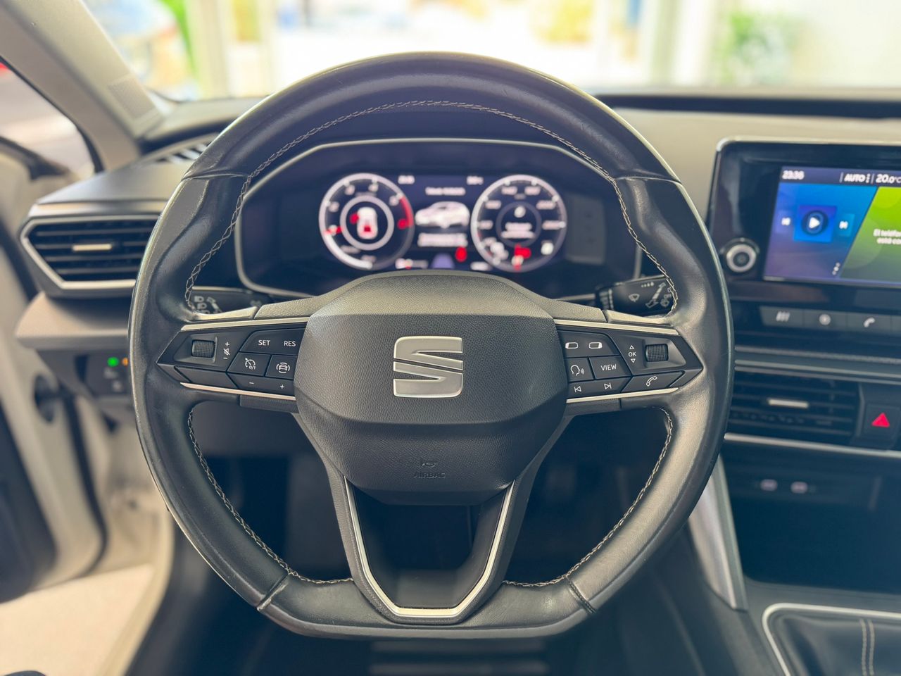 Seat Leon 2.0 TDI STYLE GO 2021  - Foto 2