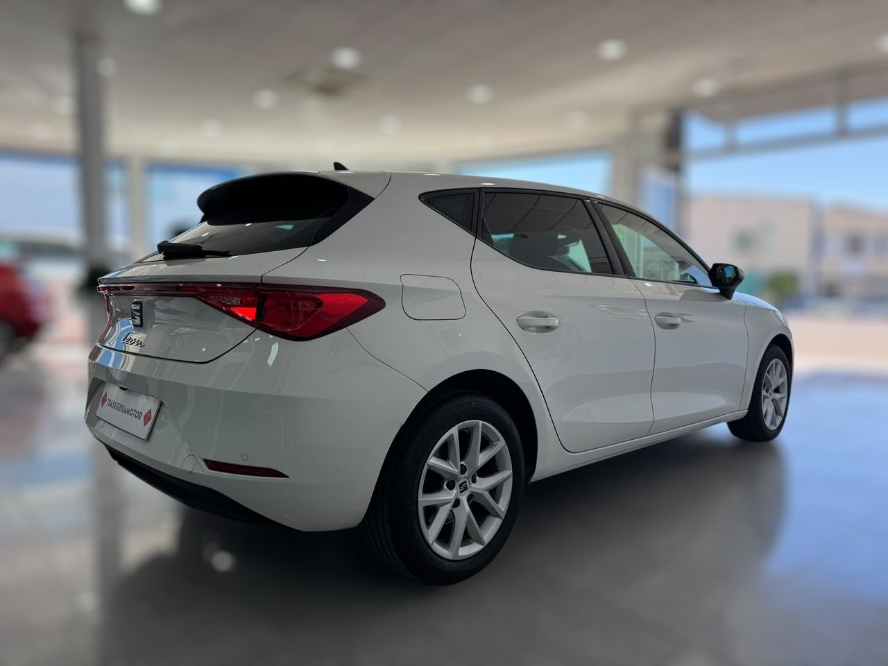 Seat Leon 2.0 TDI STYLE GO 2021  - Foto 2