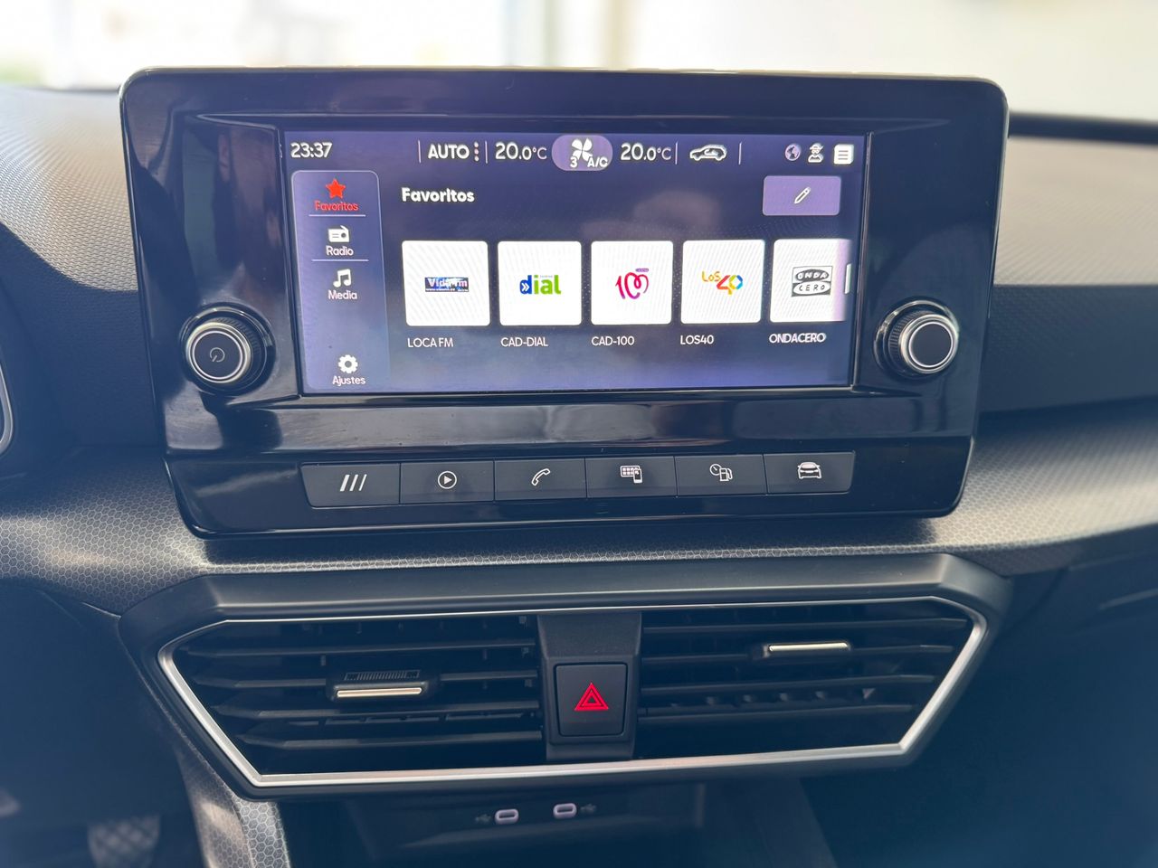 Seat Leon 2.0 TDI STYLE GO 2021  - Foto 2