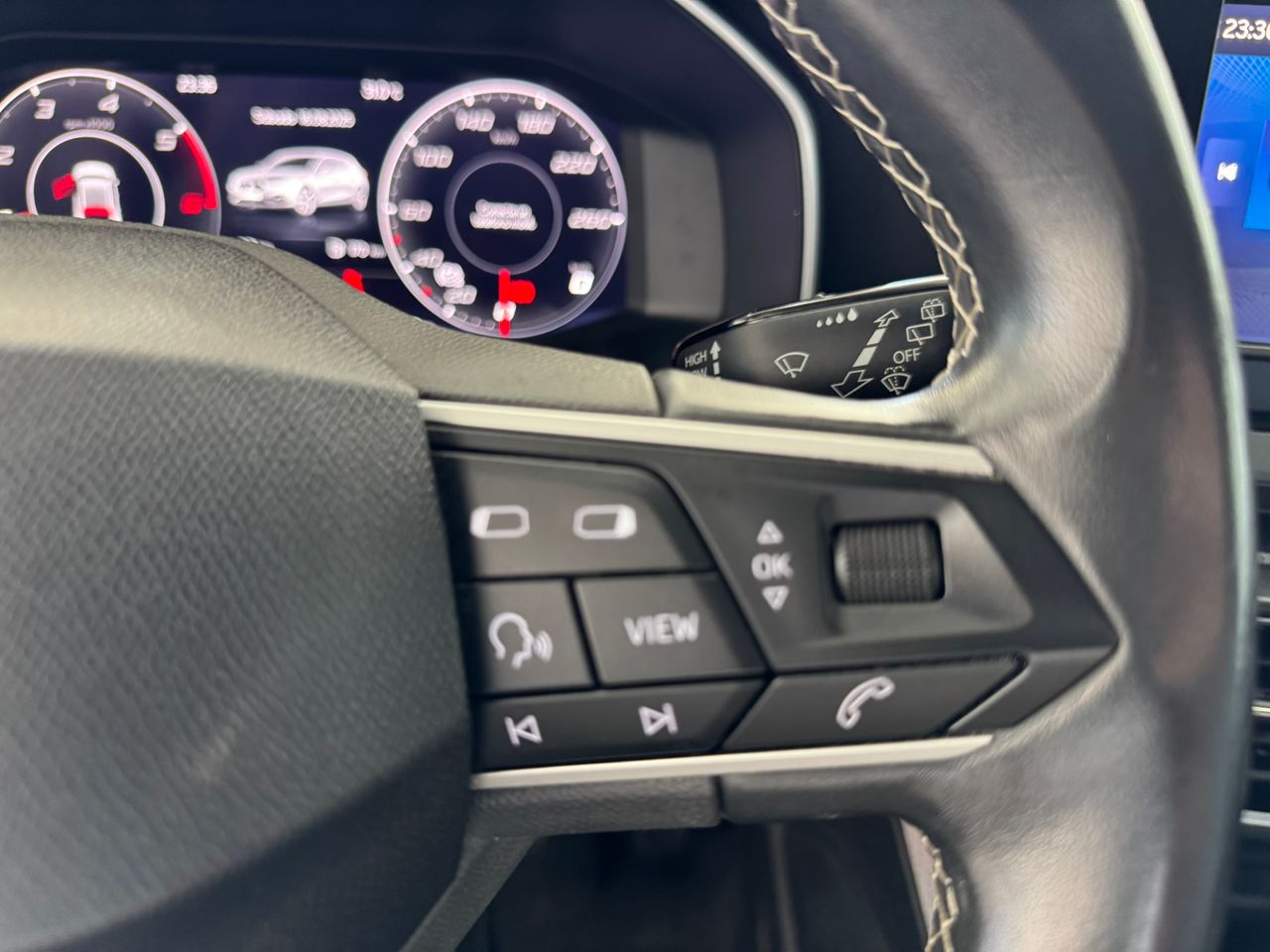 Seat Leon 2.0 TDI STYLE GO 2021  - Foto 2