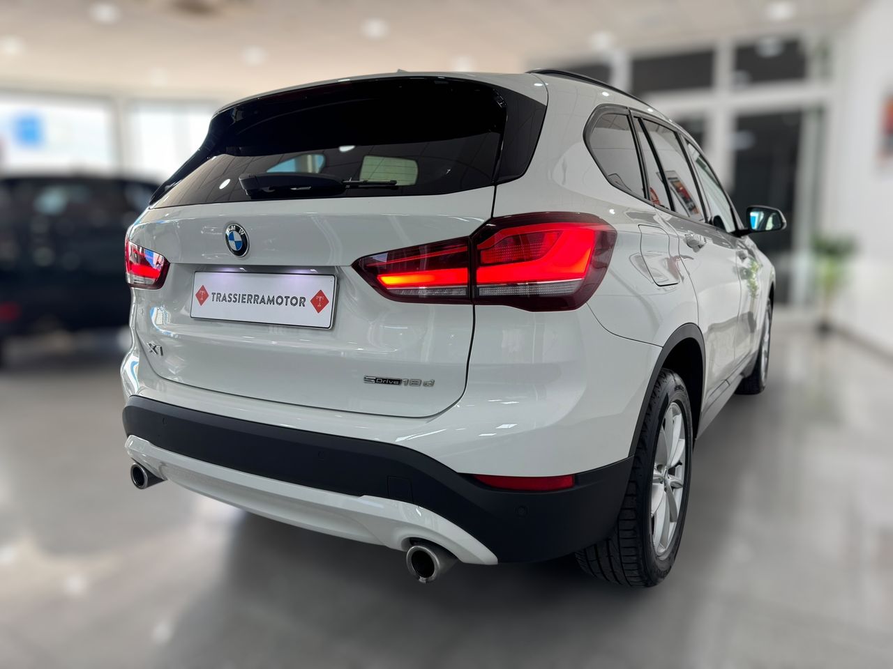 BMW X1 18D sDRIVE 150CV  AUTOMÁTICO ADVANTAGE RESTYLING  - Foto 2