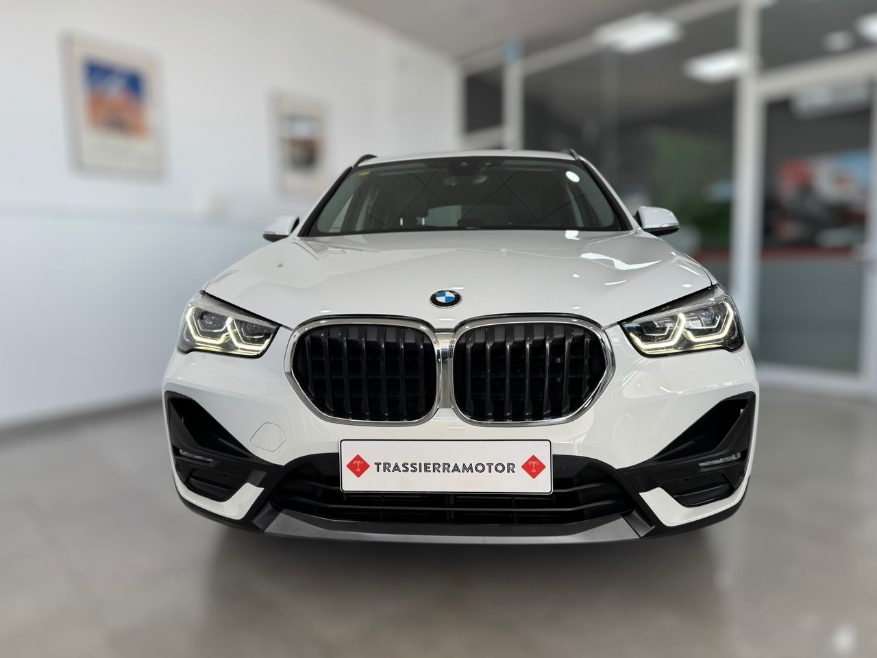 BMW X1 18D sDRIVE 150CV  AUTOMÁTICO ADVANTAGE RESTYLING  - Foto 2