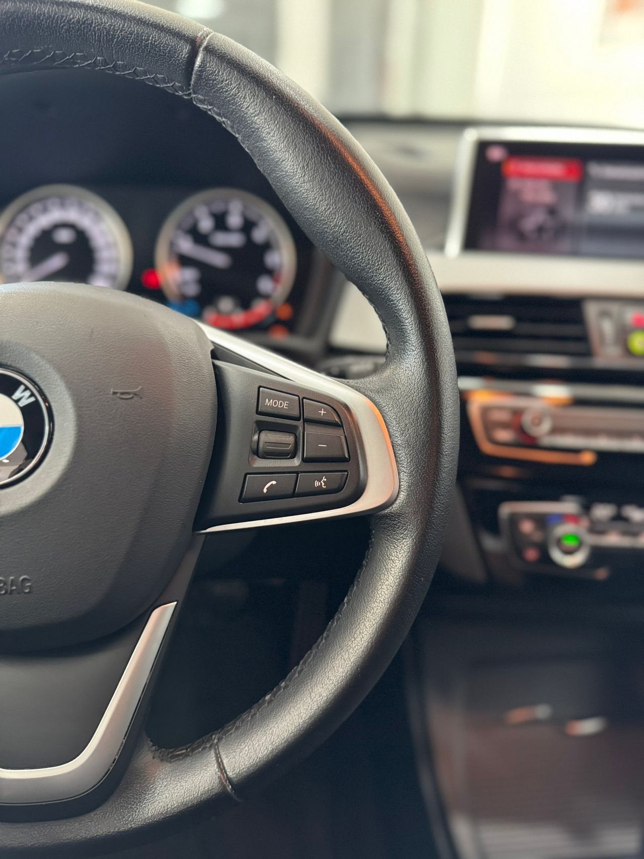 BMW X1 18D sDRIVE 150CV  AUTOMÁTICO ADVANTAGE RESTYLING  - Foto 2