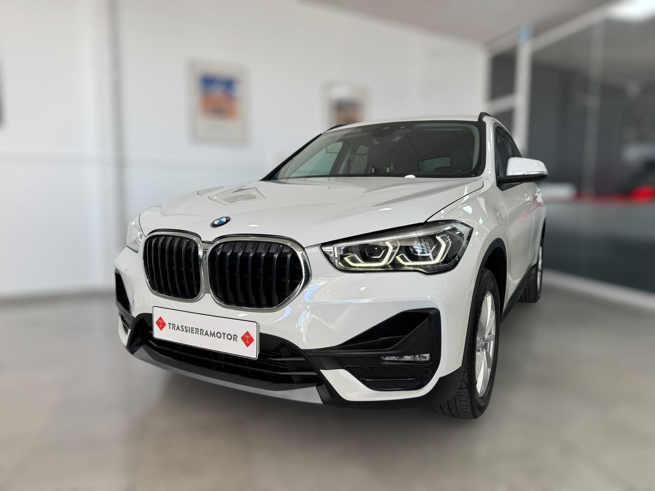 BMW X1 18D sDRIVE 150CV  AUTOMÁTICO ADVANTAGE RESTYLING  - Foto 2