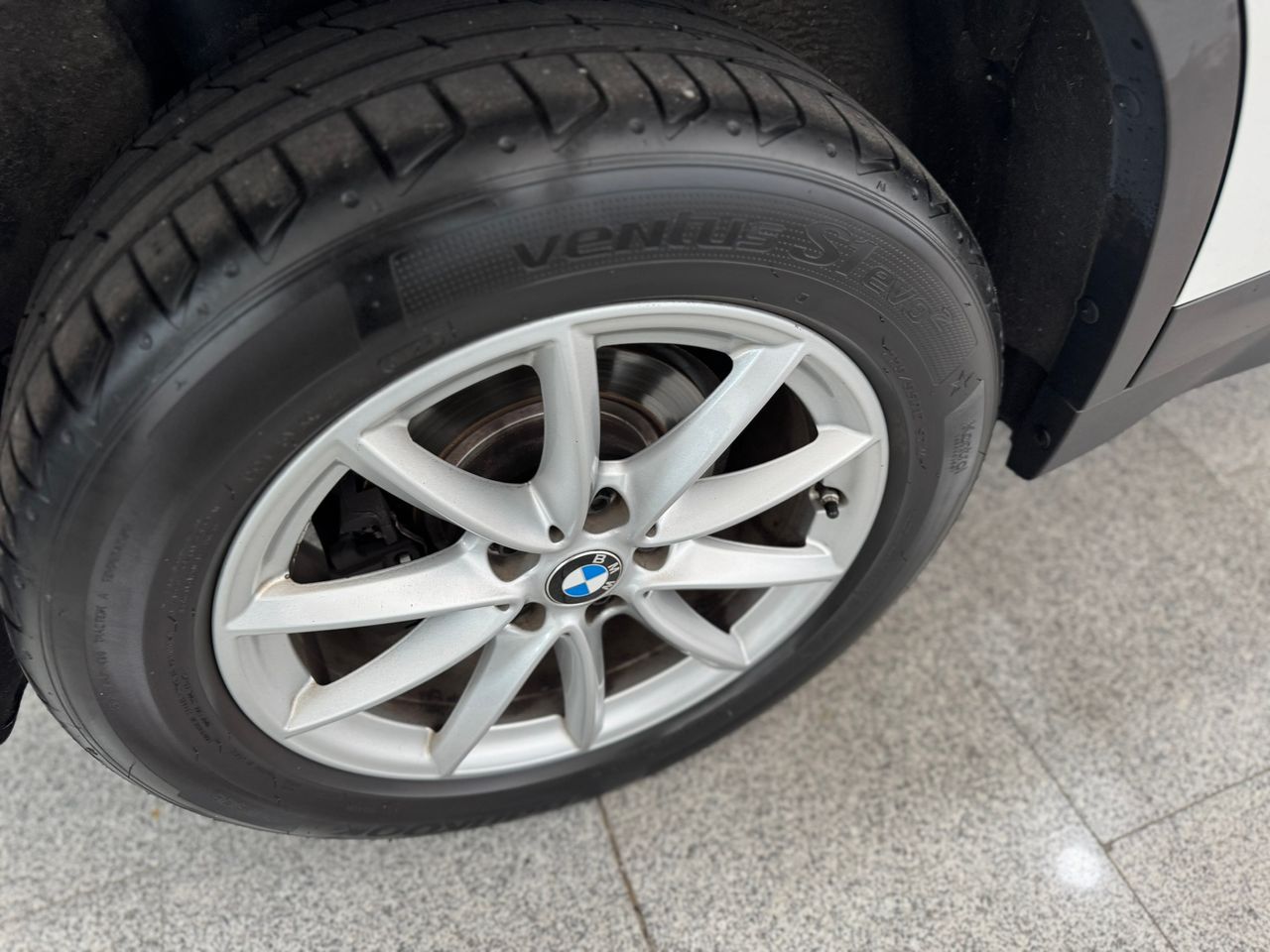 BMW X1 18D sDRIVE 150CV  AUTOMÁTICO ADVANTAGE RESTYLING  - Foto 2