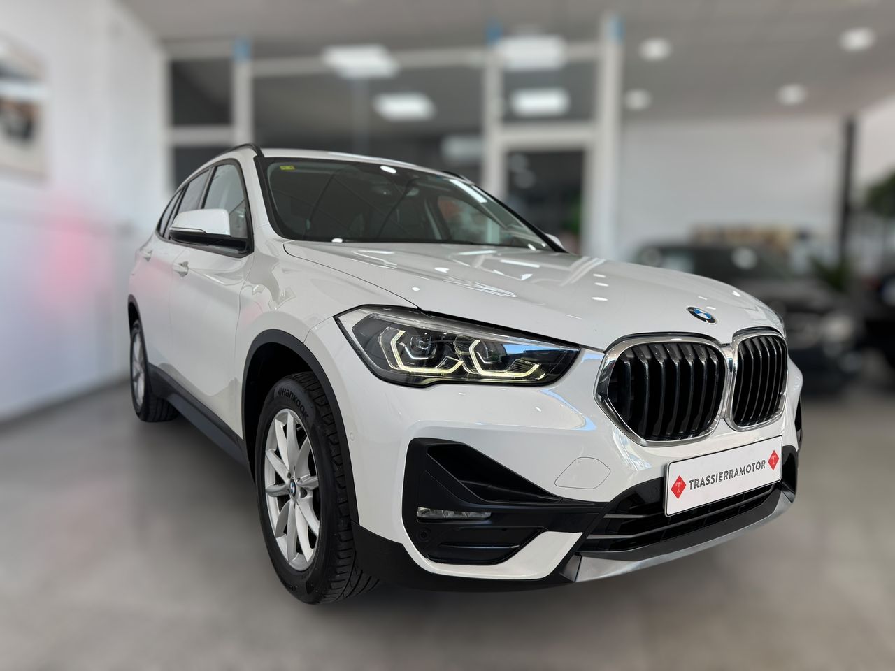BMW X1 18D sDRIVE 150CV  AUTOMÁTICO ADVANTAGE RESTYLING  - Foto 2