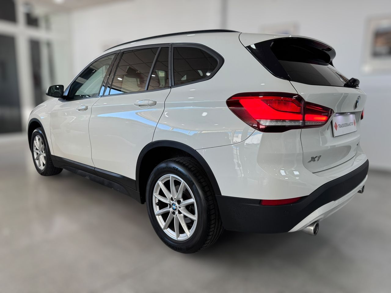 BMW X1 18D sDRIVE 150CV  AUTOMÁTICO ADVANTAGE RESTYLING  - Foto 2