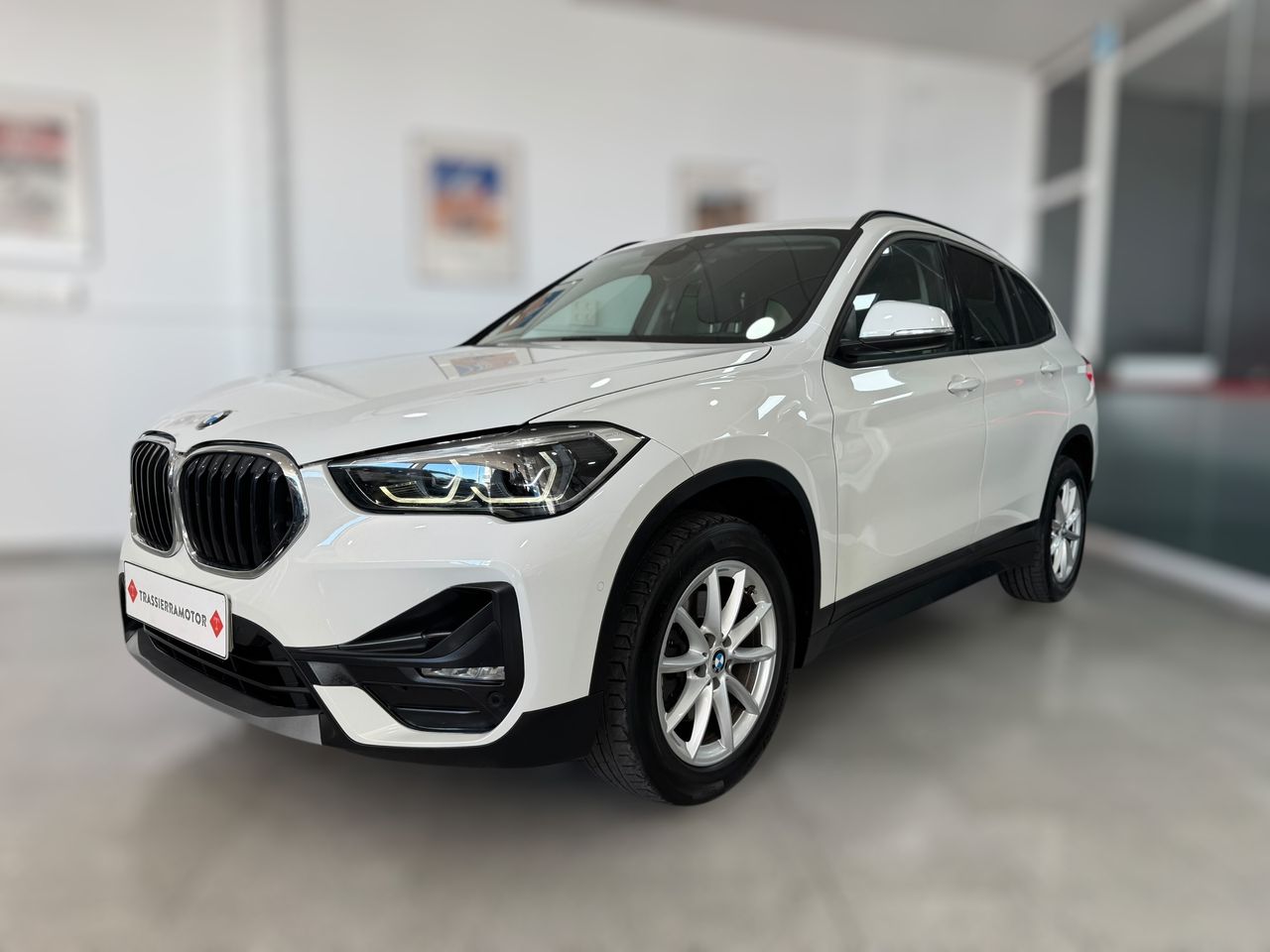 BMW X1 18D sDRIVE 150CV  AUTOMÁTICO ADVANTAGE RESTYLING  - Foto 2