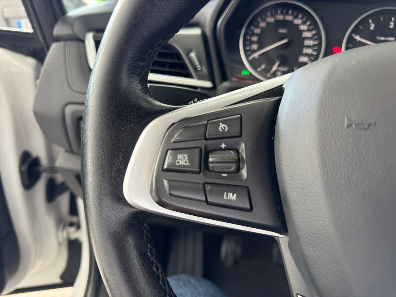 BMW Serie 2 Active Tourer 216d Luxury  - Foto 2