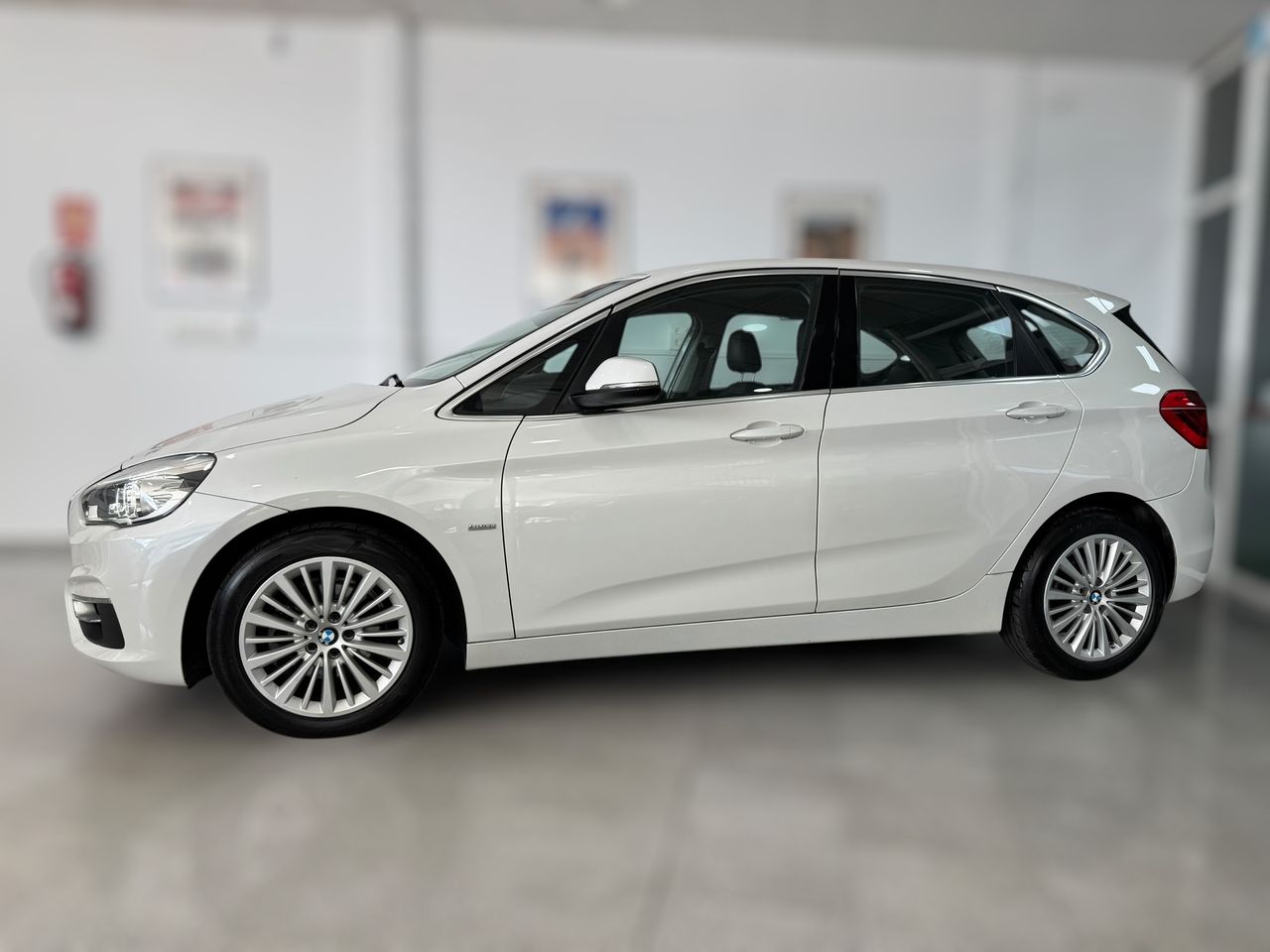BMW Serie 2 Active Tourer 216d Luxury  - Foto 2