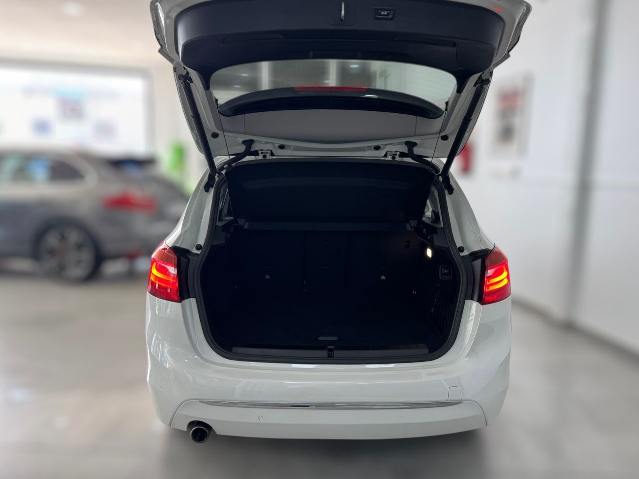 BMW Serie 2 Active Tourer 216d Luxury  - Foto 2