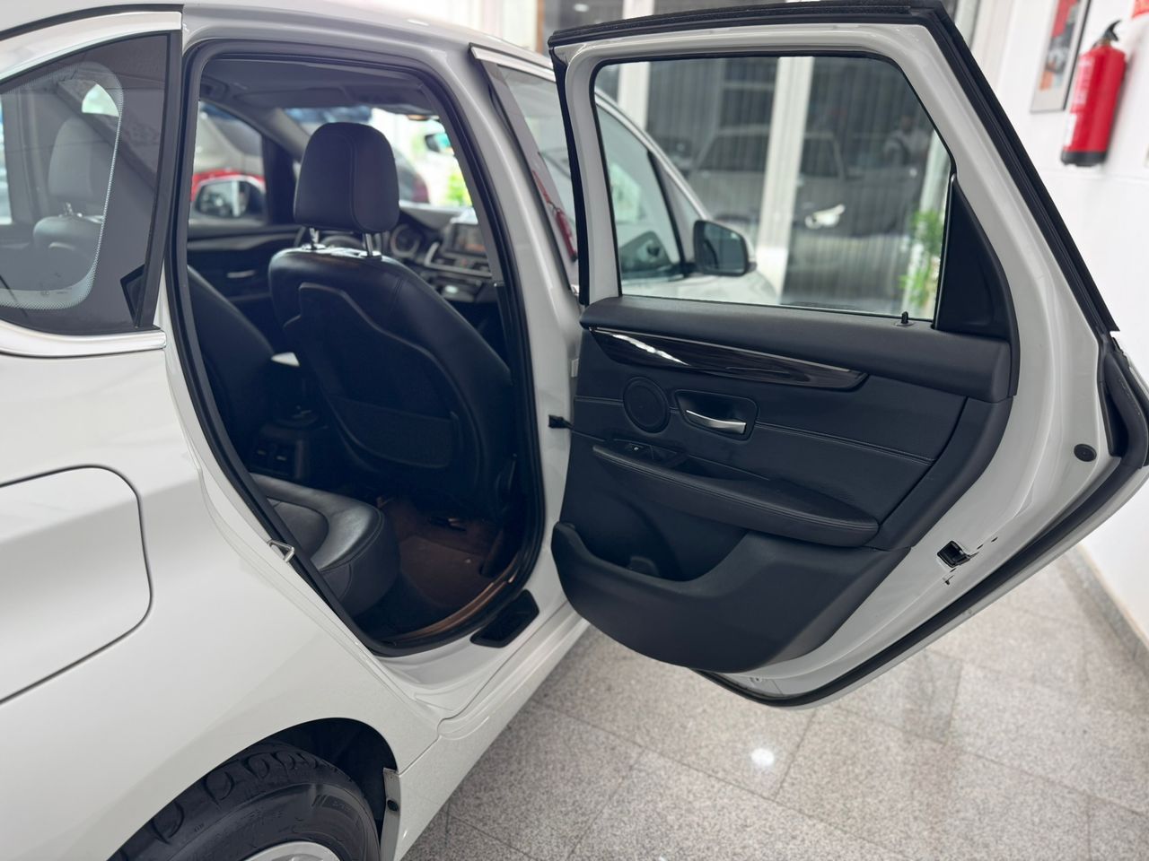 BMW Serie 2 Active Tourer 216d Luxury  - Foto 2