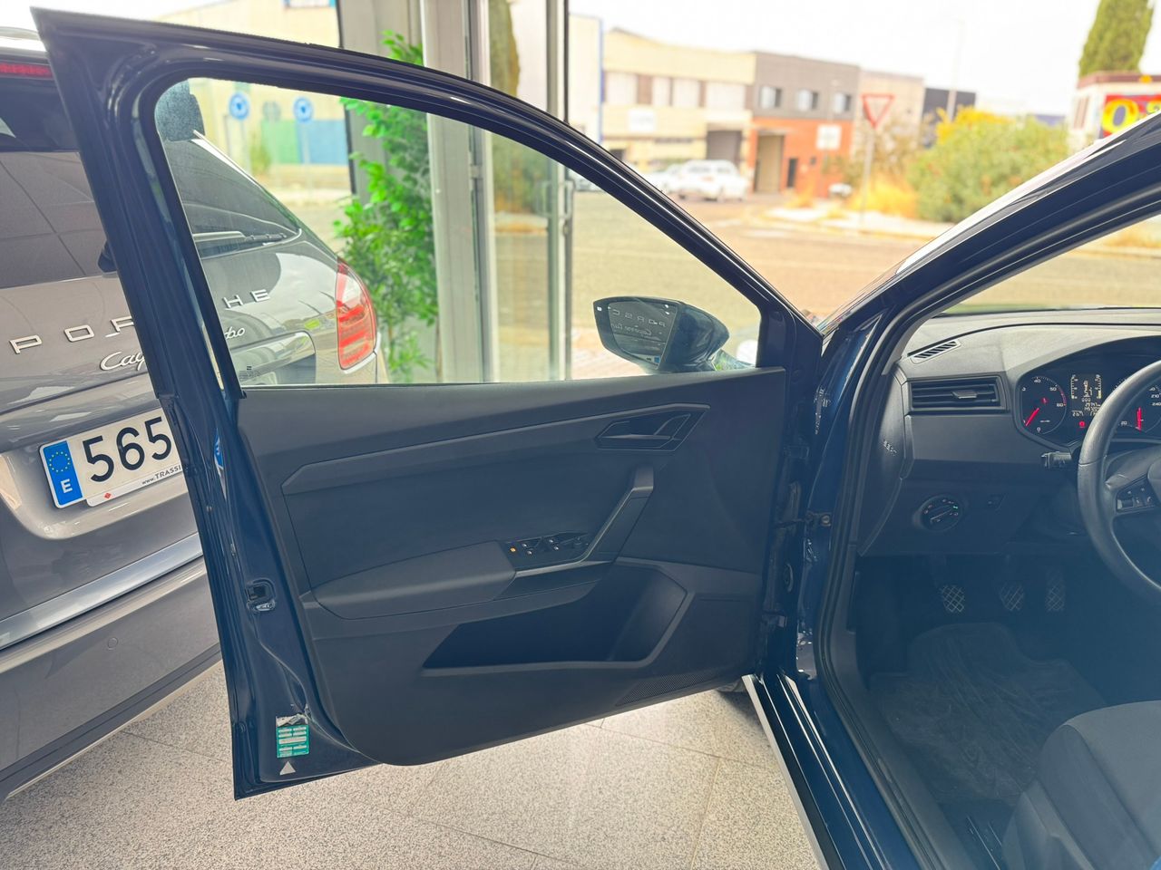 Seat Arona 1.6 TDI 95CV REFERENCE  - Foto 2