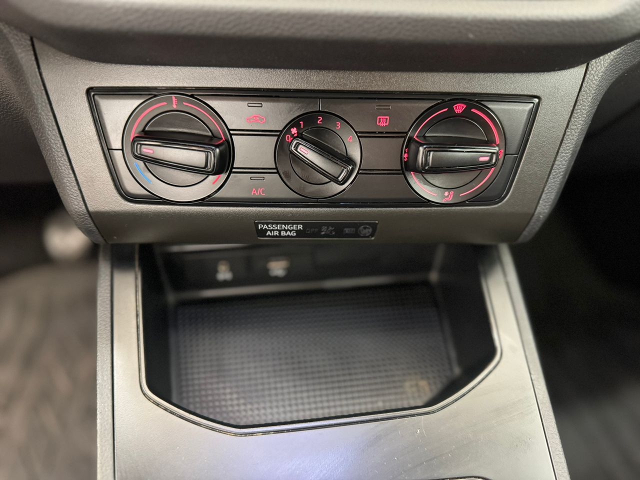 Seat Arona 1.6 TDI 95CV REFERENCE  - Foto 2