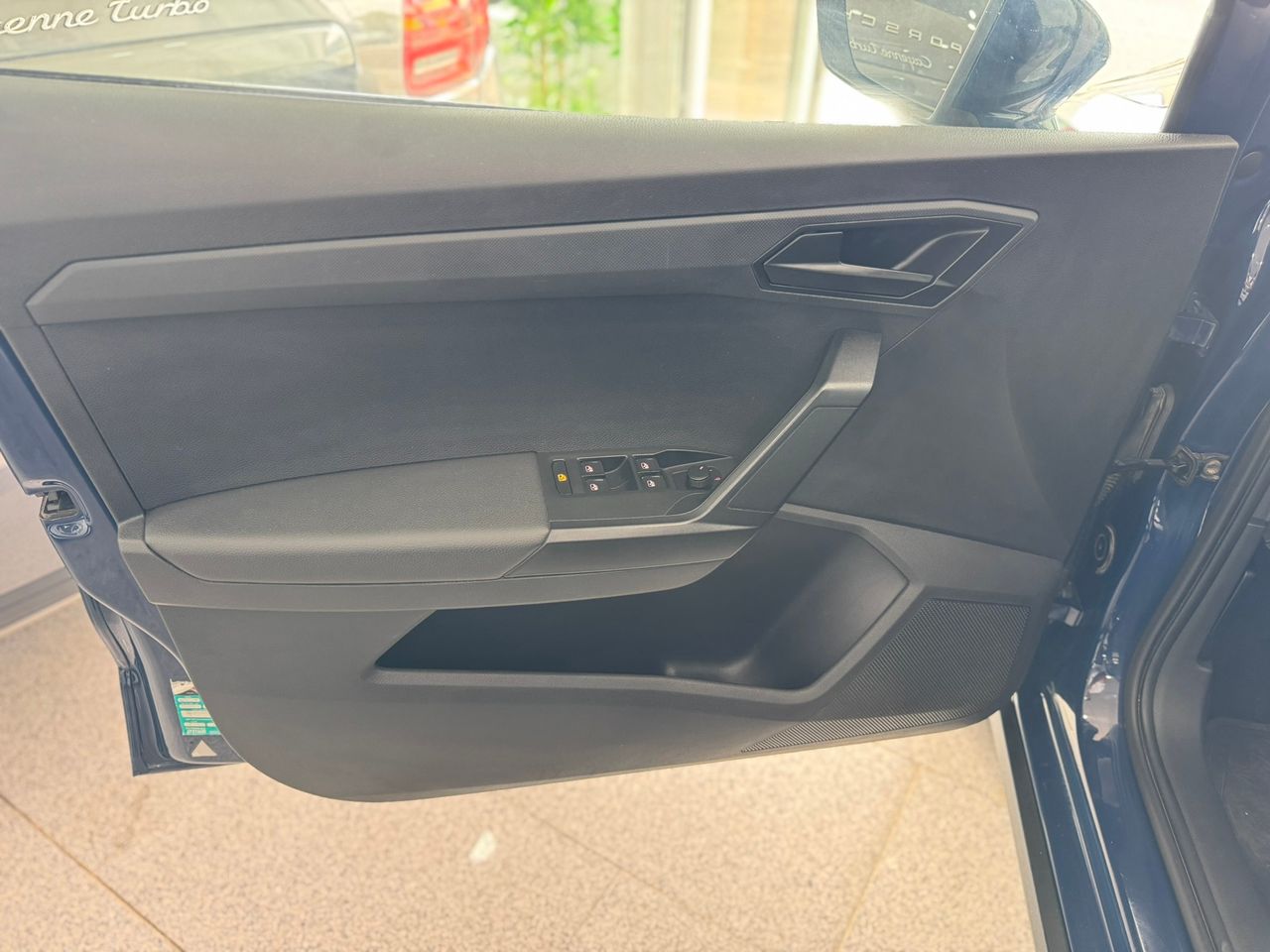 Seat Arona 1.6 TDI 95CV REFERENCE  - Foto 2