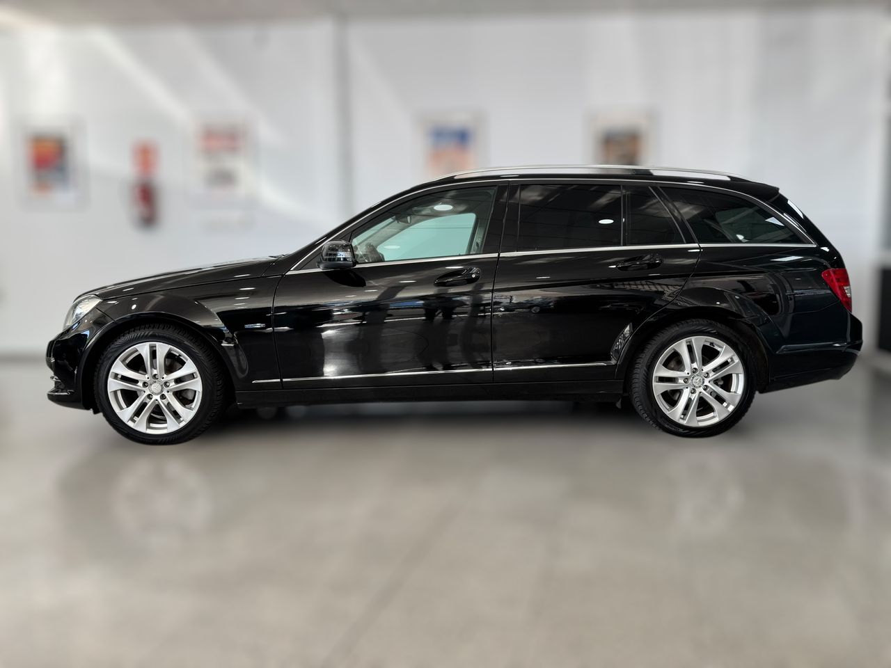 Mercedes Clase C BREAK AVANTGARDE 2.2 200d 136cv  - Foto 2