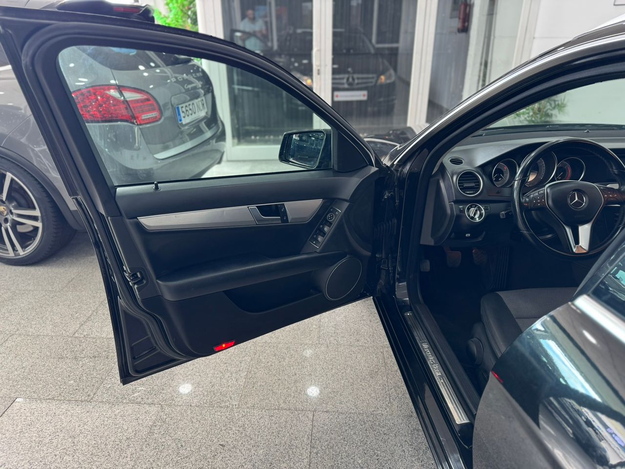 Mercedes Clase C BREAK AVANTGARDE 2.2 200d 136cv  - Foto 2