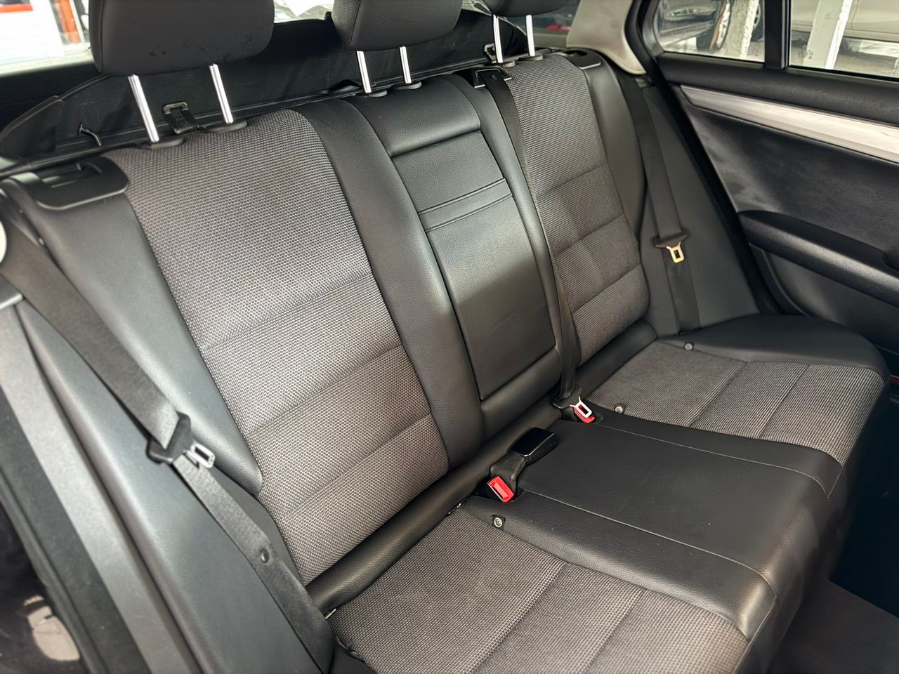 Mercedes Clase C BREAK AVANTGARDE 2.2 200d 136cv  - Foto 2