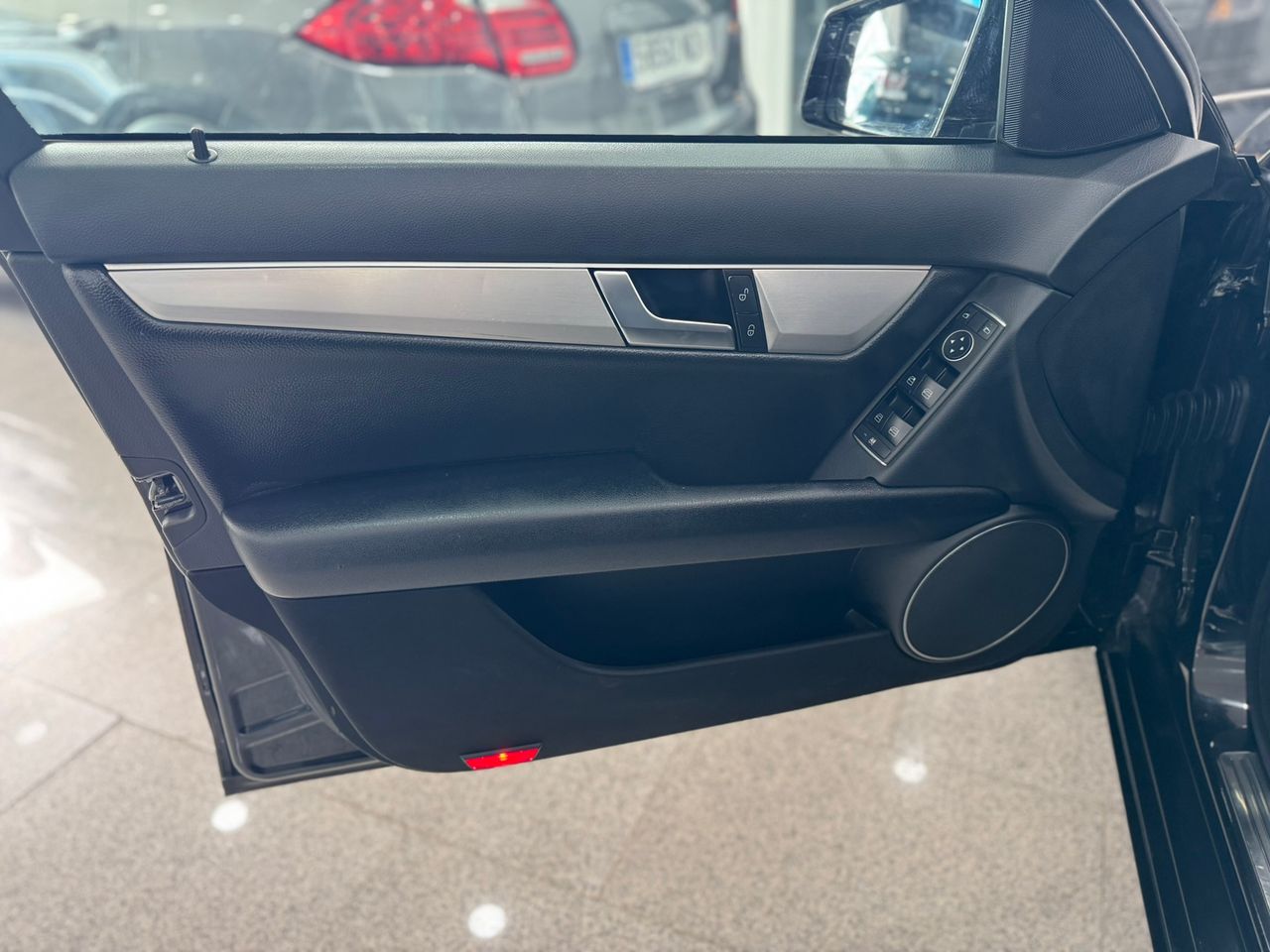 Mercedes Clase C BREAK AVANTGARDE 2.2 200d 136cv  - Foto 2