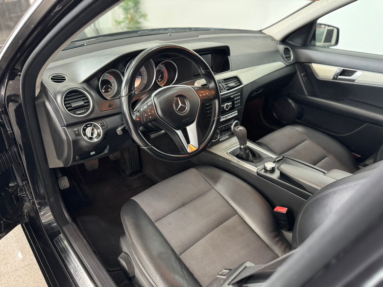 Mercedes Clase C BREAK AVANTGARDE 2.2 200d 136cv  - Foto 2