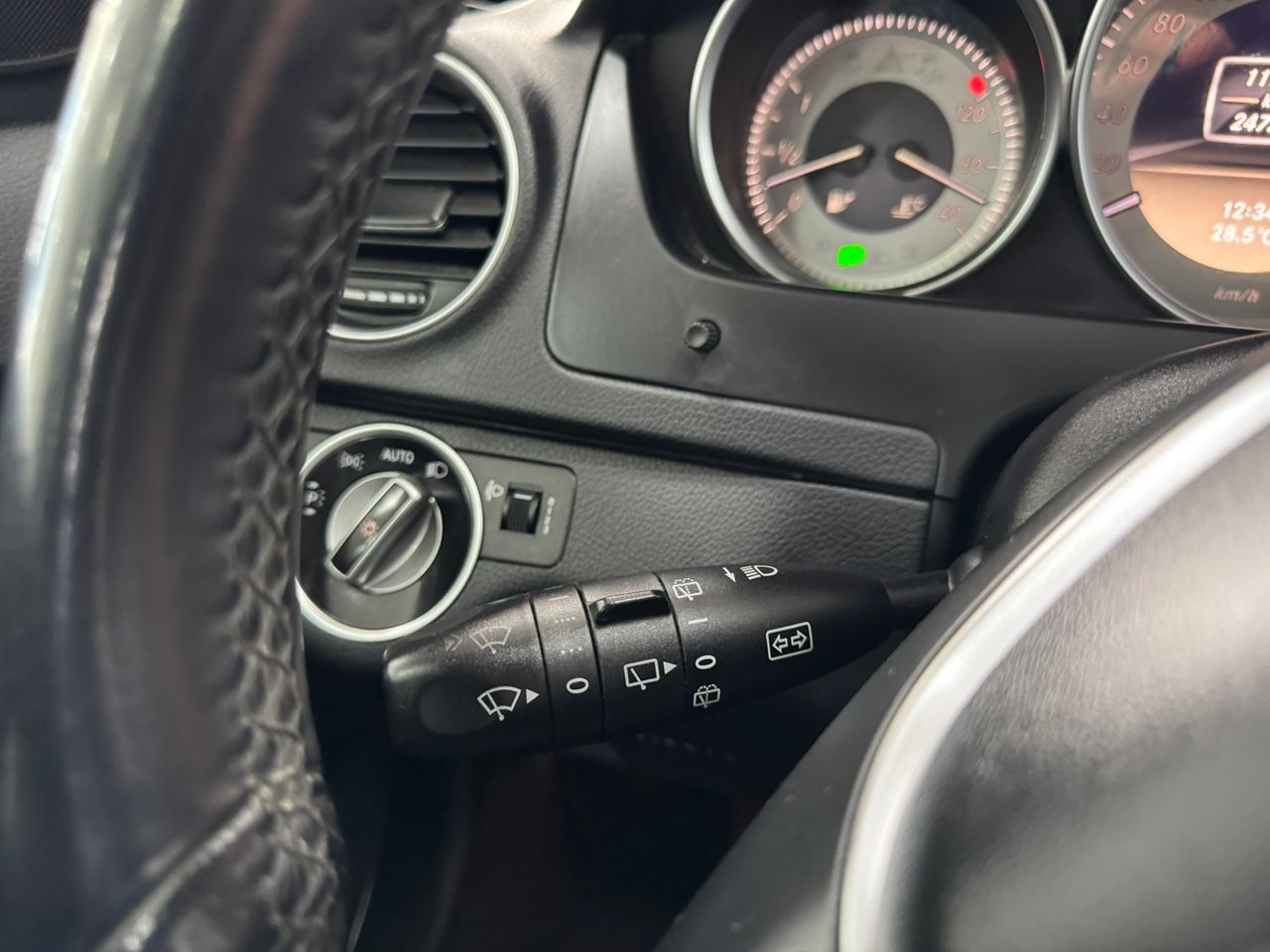 Mercedes Clase C BREAK AVANTGARDE 2.2 200d 136cv  - Foto 2