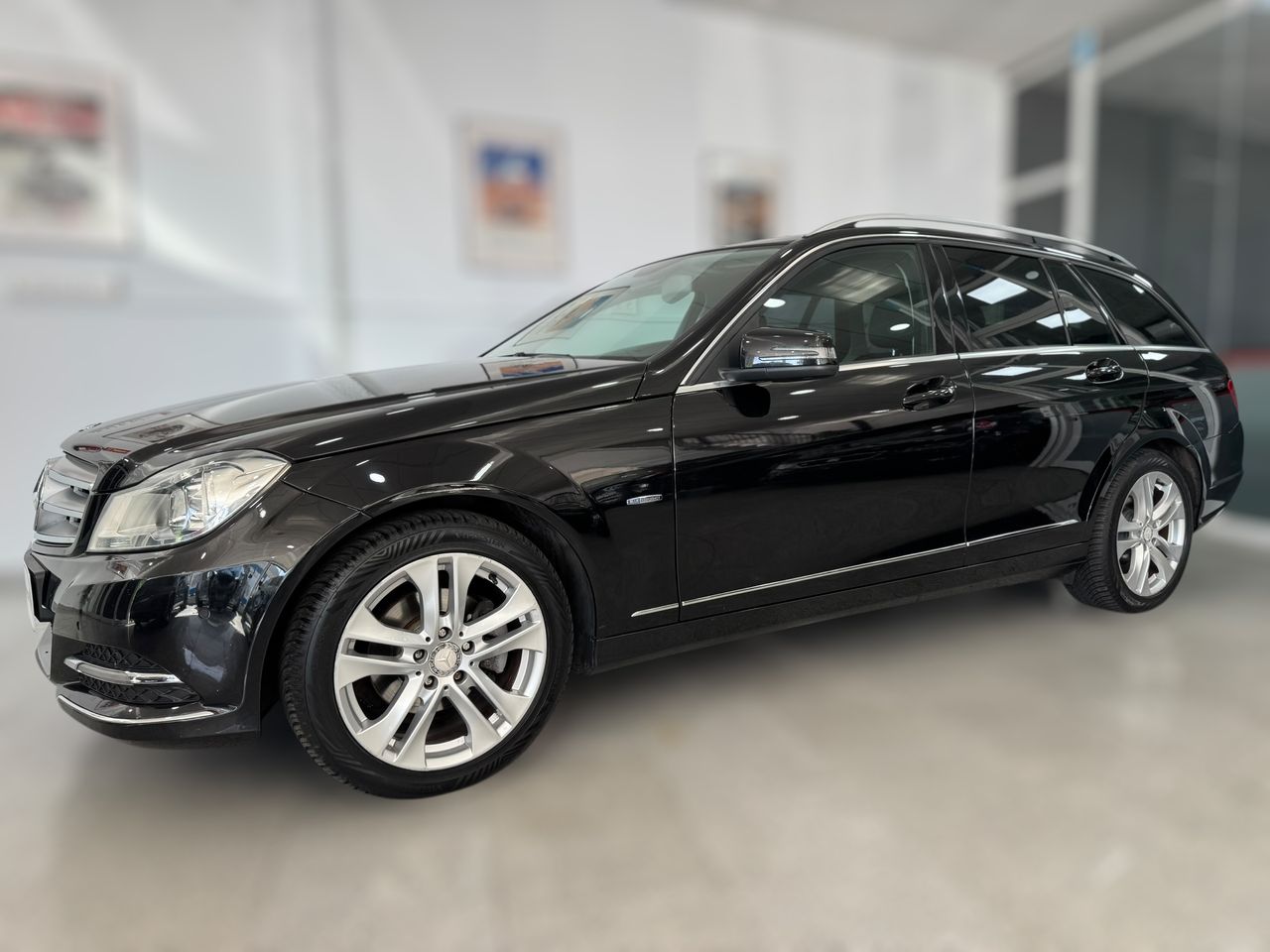 Mercedes Clase C BREAK AVANTGARDE 2.2 200d 136cv  - Foto 2