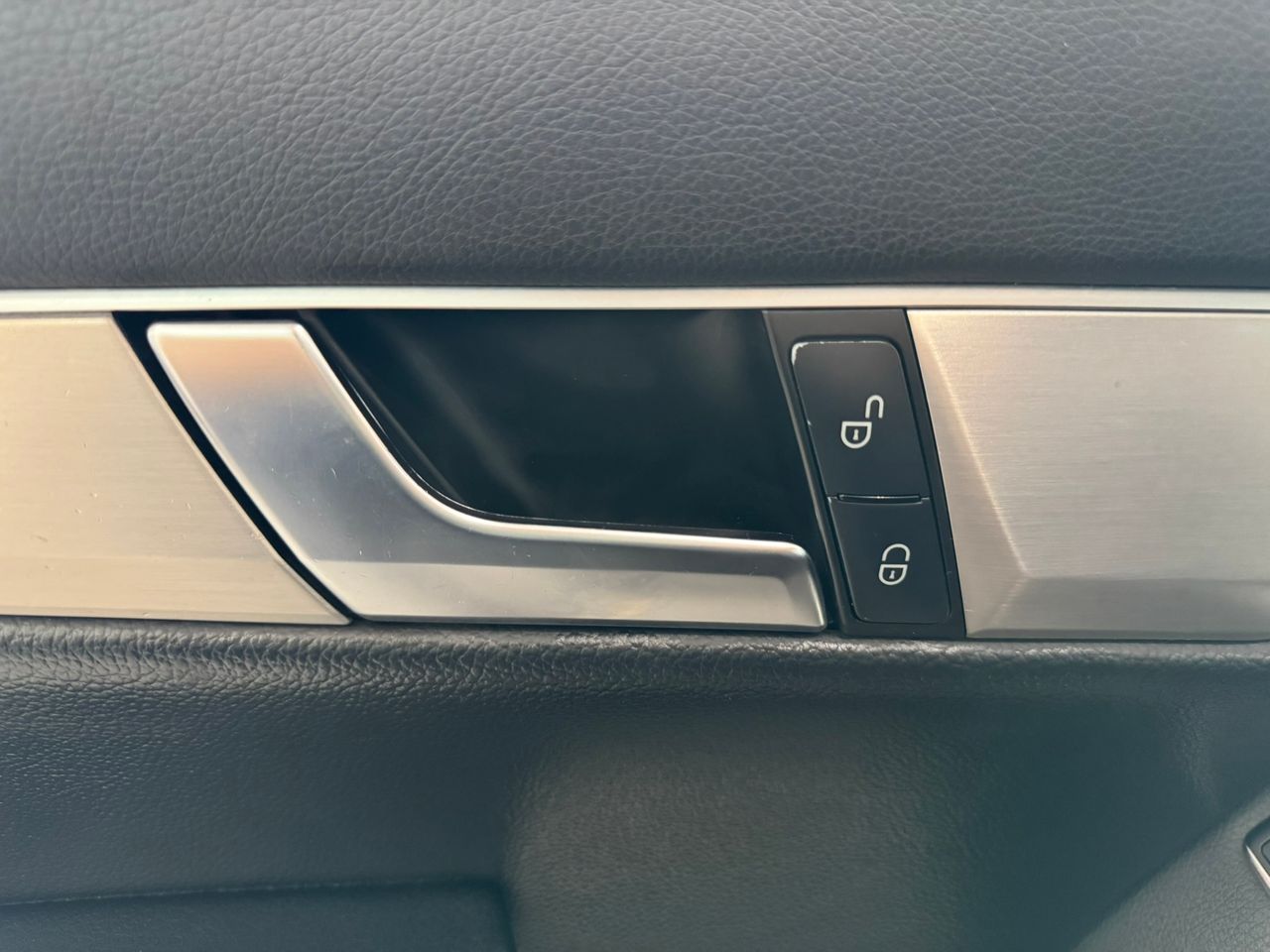 Mercedes Clase C BREAK AVANTGARDE 2.2 200d 136cv  - Foto 2