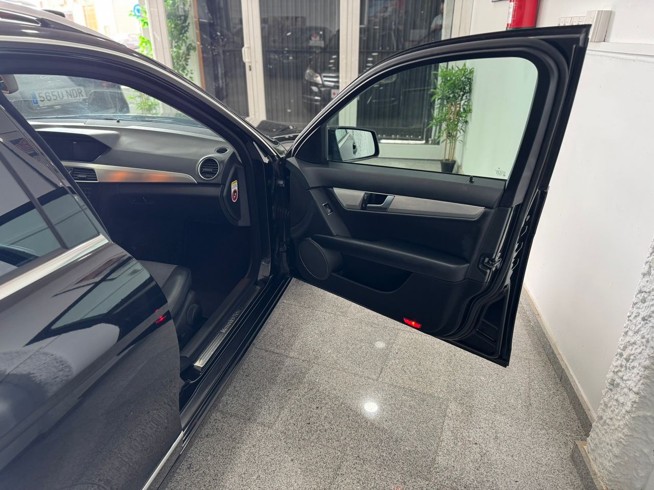 Mercedes Clase C BREAK AVANTGARDE 2.2 200d 136cv  - Foto 2