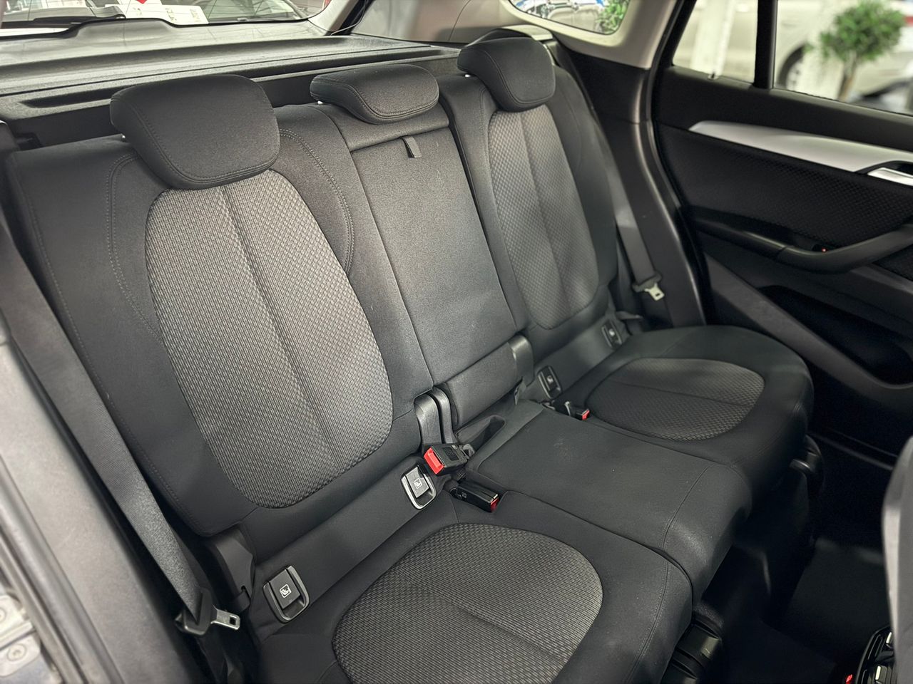 BMW X1 18D ADVANTAGE 150CV DIESEL  - Foto 2