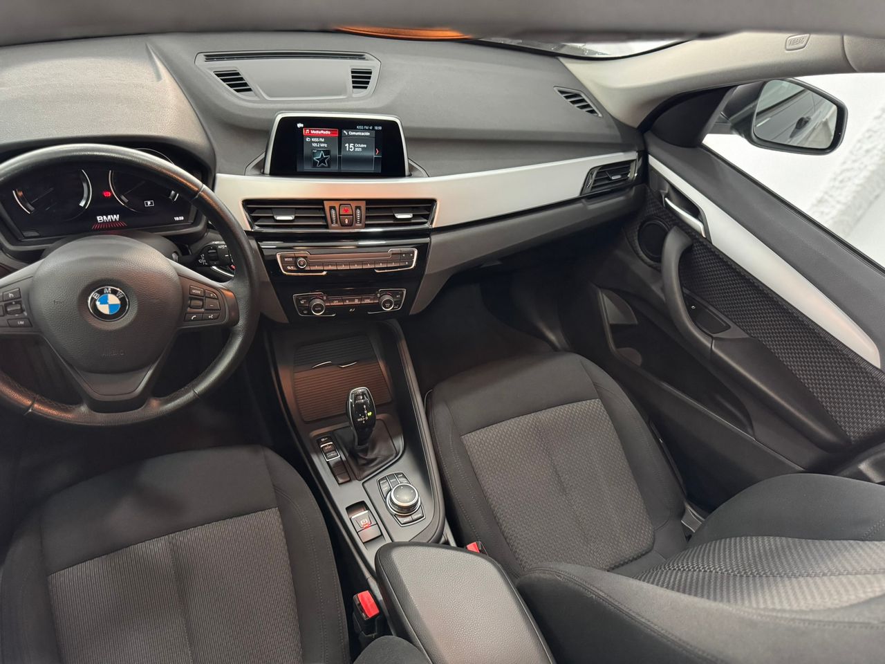 BMW X1 18D ADVANTAGE 150CV DIESEL  - Foto 2