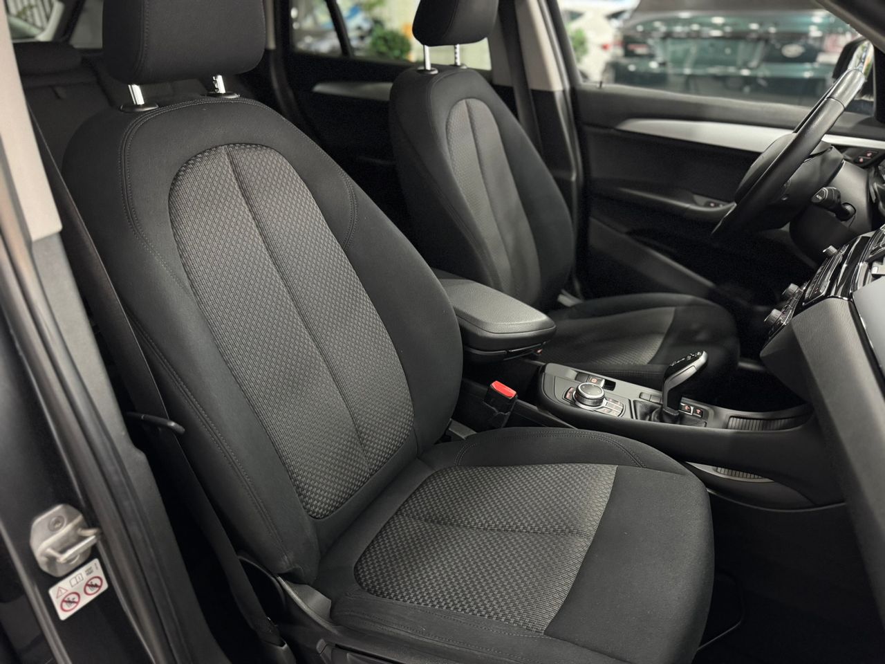 BMW X1 18D ADVANTAGE 150CV DIESEL  - Foto 2