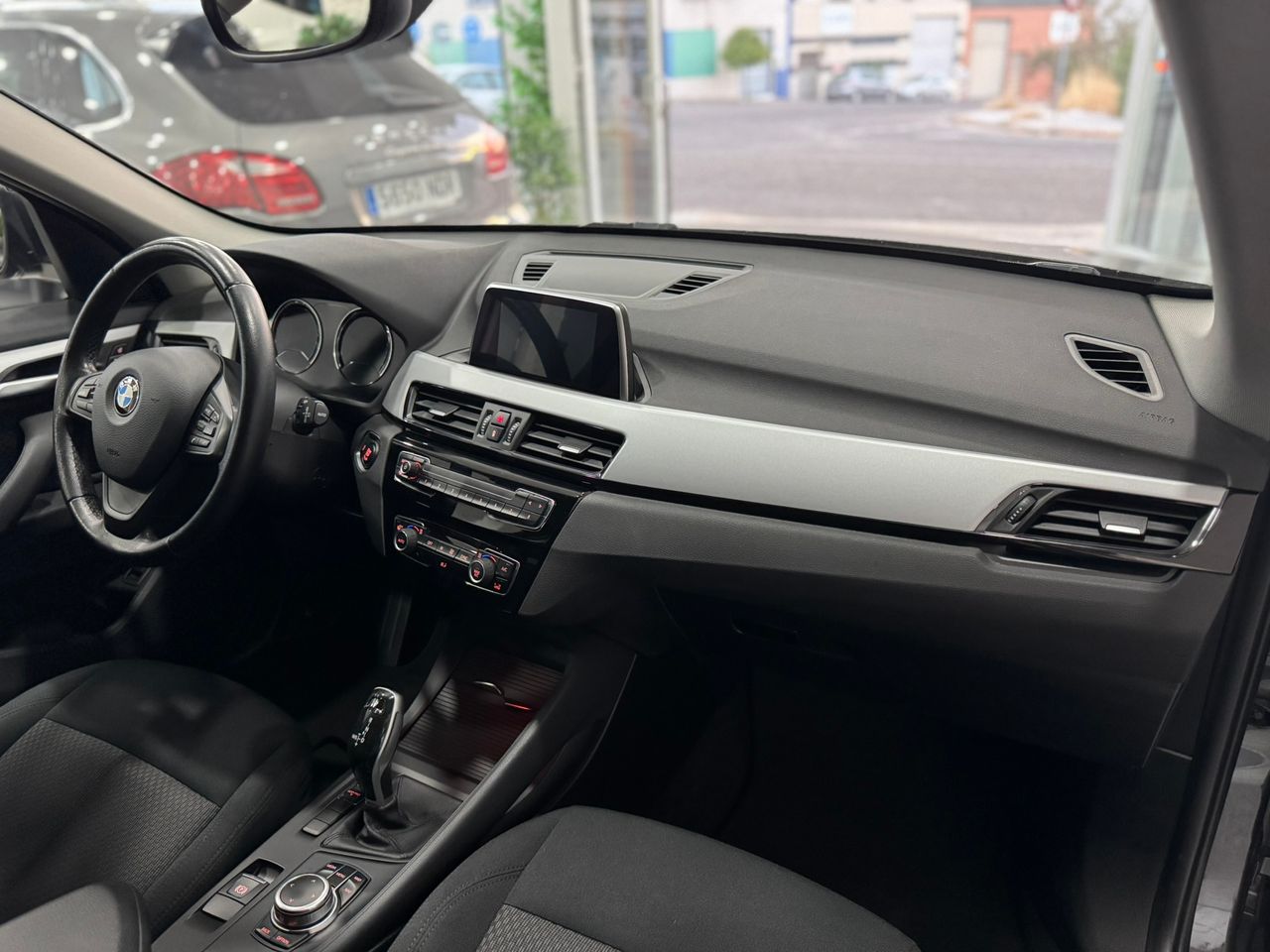 BMW X1 18D ADVANTAGE 150CV DIESEL  - Foto 2