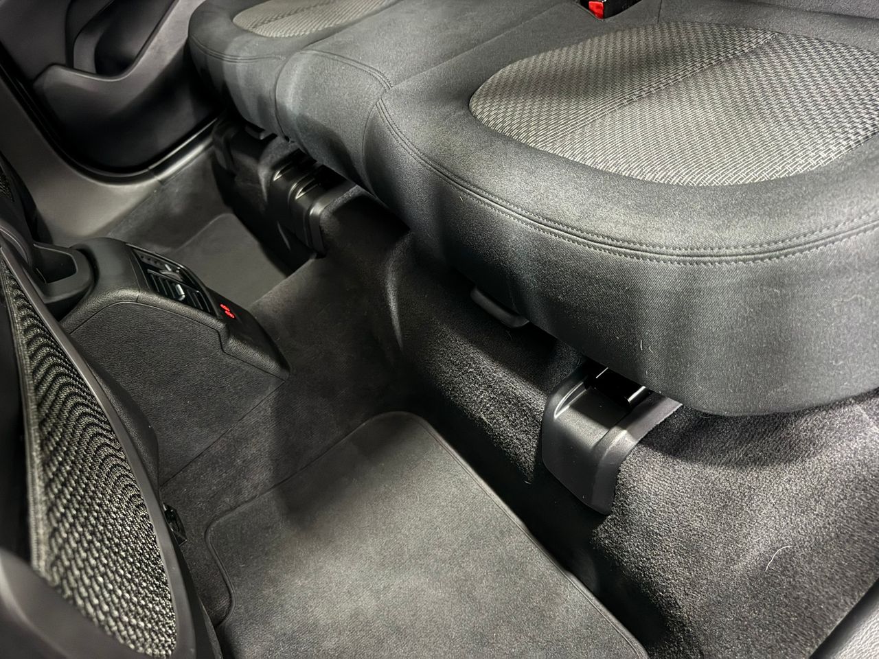 BMW X1 18D ADVANTAGE 150CV DIESEL  - Foto 2