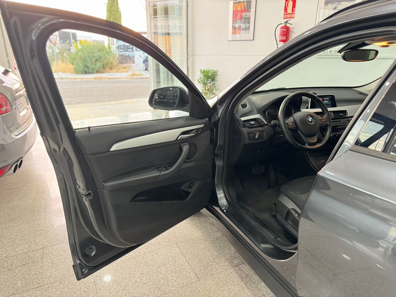 BMW X1 18D ADVANTAGE 150CV DIESEL  - Foto 2