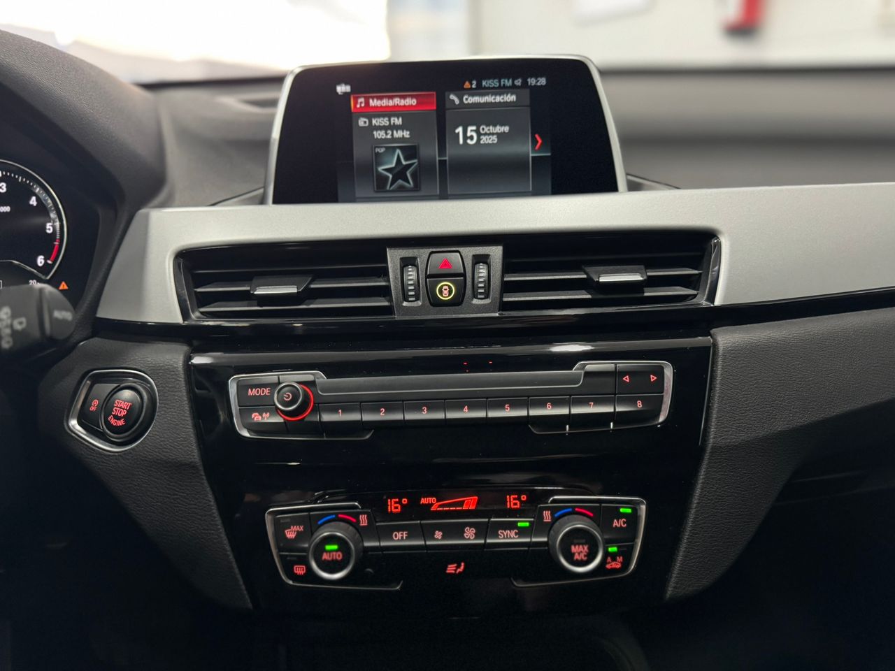 BMW X1 18D ADVANTAGE 150CV DIESEL  - Foto 2