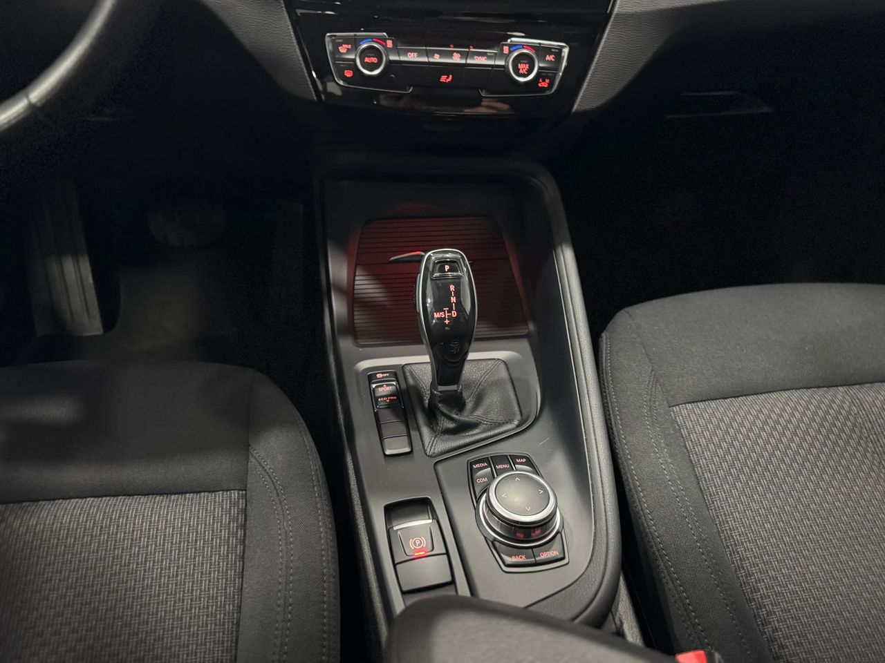 BMW X1 18D ADVANTAGE 150CV DIESEL  - Foto 2