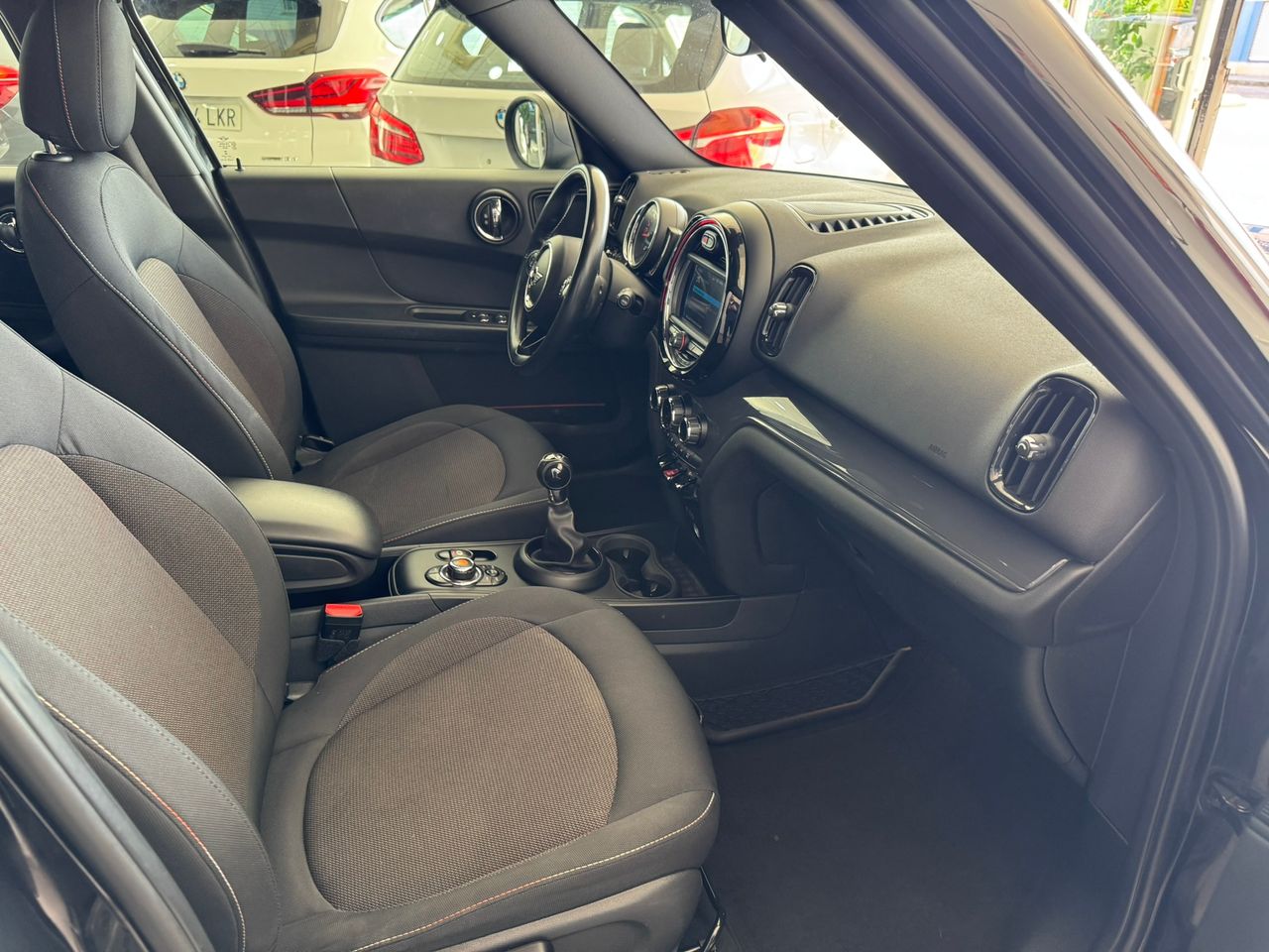 MINI Countryman ONE D 116CV  - Foto 2