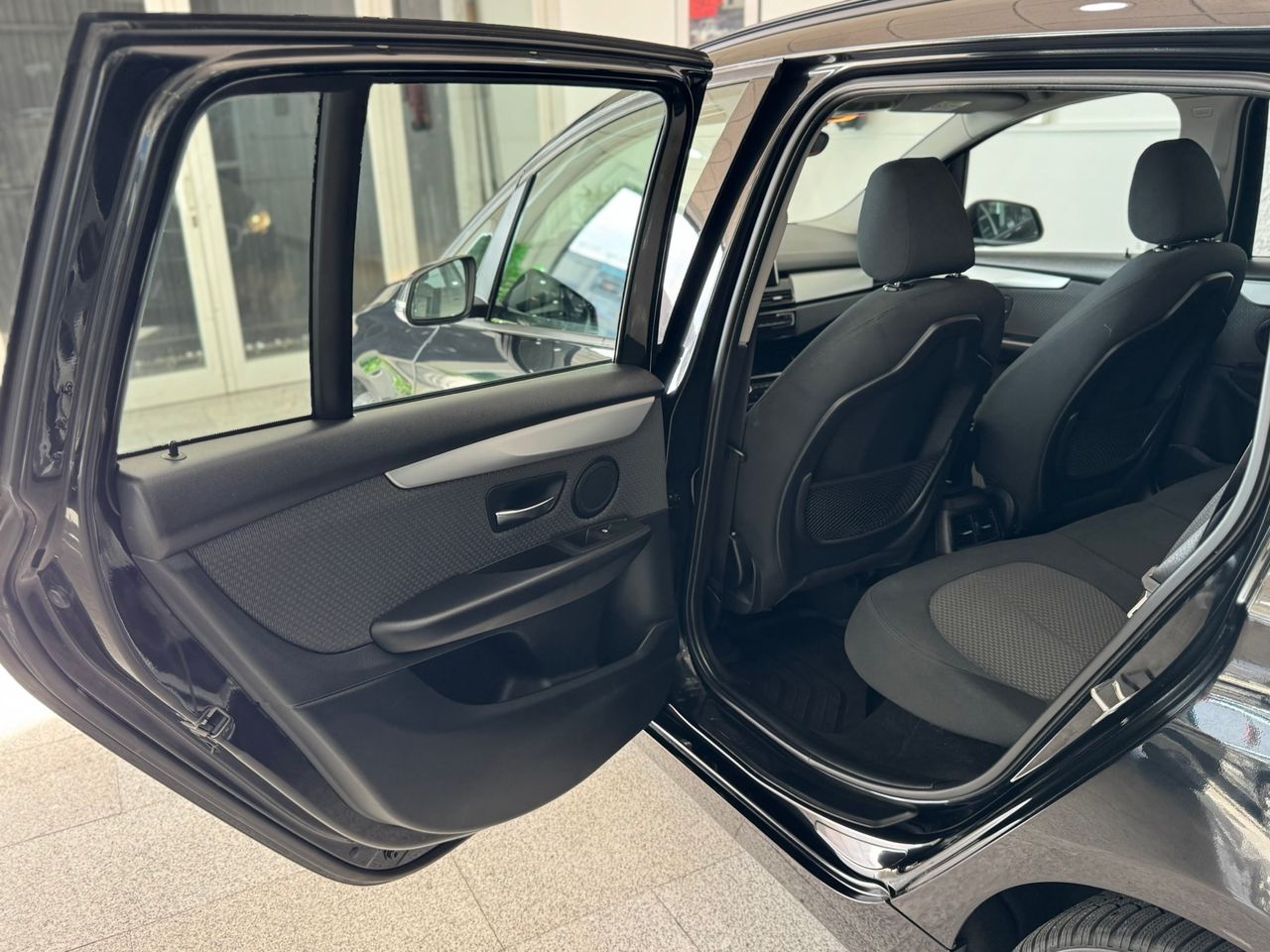 BMW Serie 2 Gran Tourer 218d Advantage 150cv - Foto 2