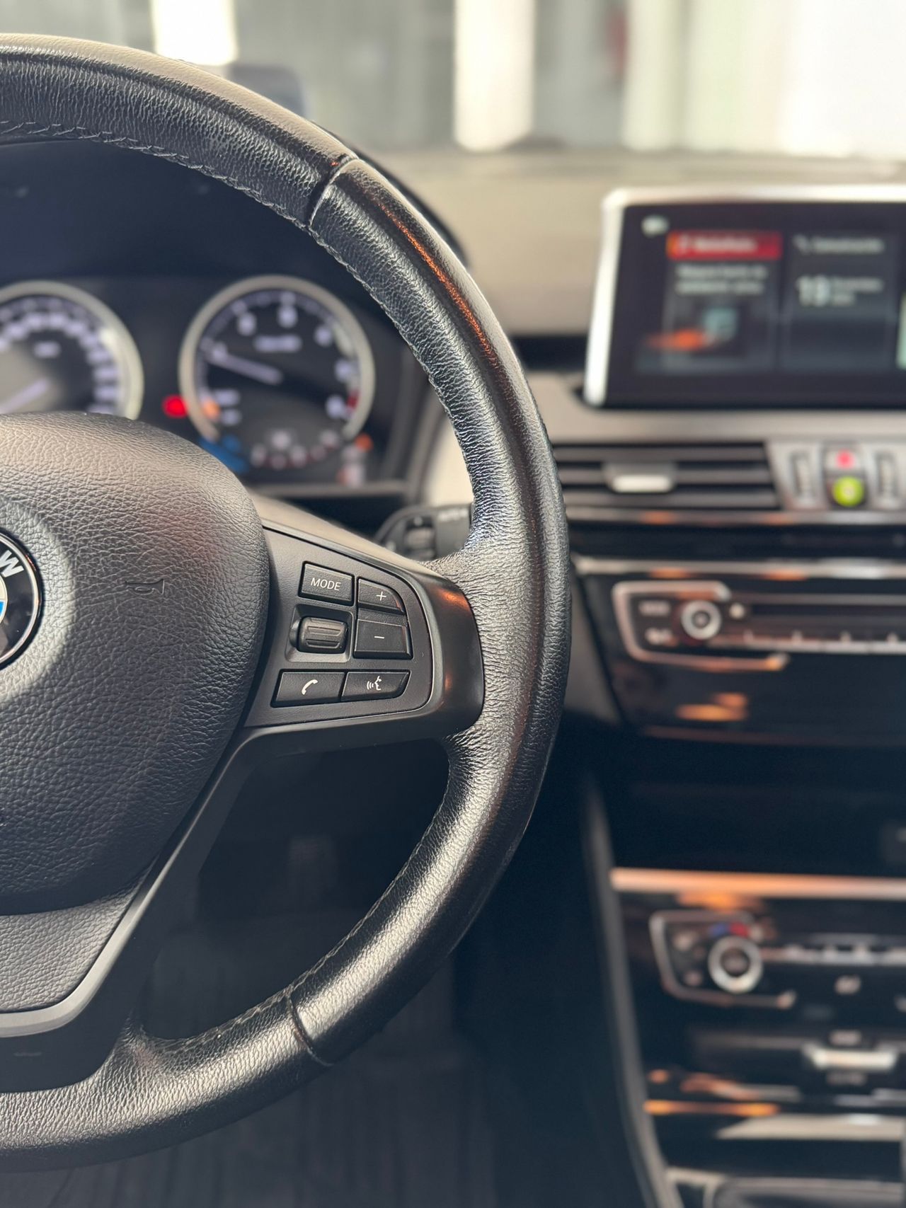 BMW Serie 2 Gran Tourer 218d Advantage 150cv - Foto 2