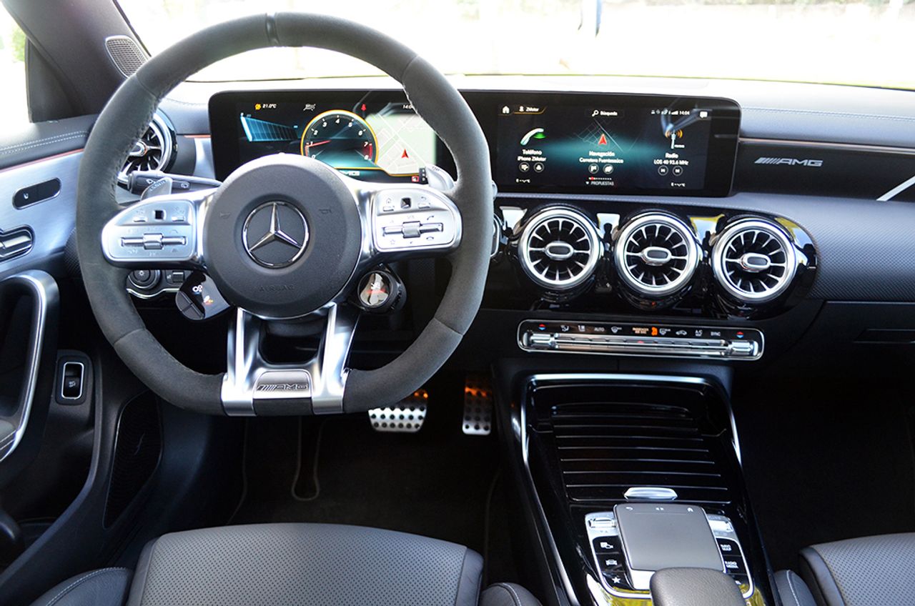 Mercedes CLA AMG 45 S 8G-DCT 4Matic+ 422cv - Foto 14