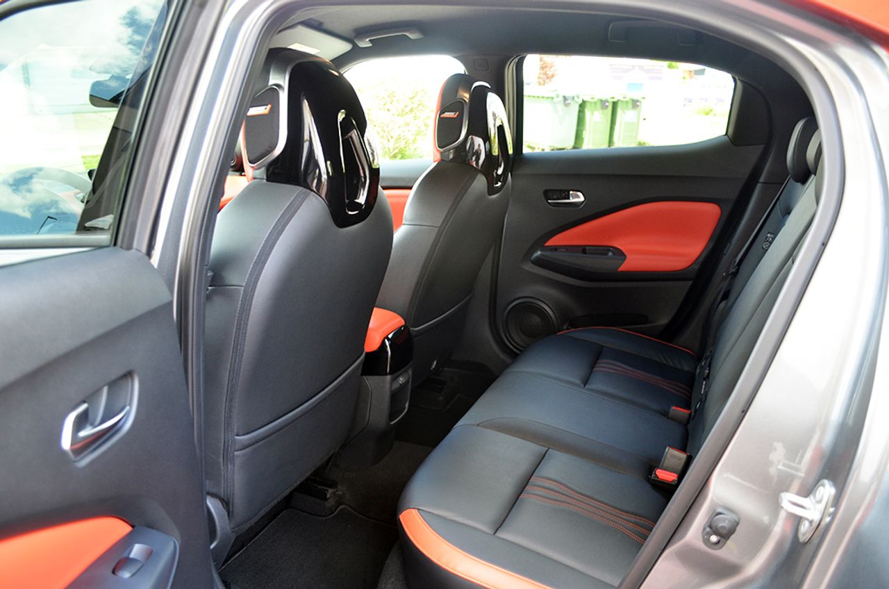 Nissan Juke 1.0 DIG-T 117cv DCT N-Design Active Bitono  - Foto 9