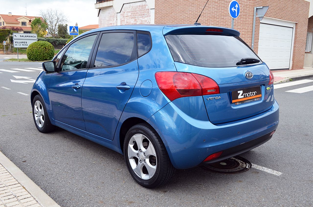 kia venga 2011 / foto grande (2)