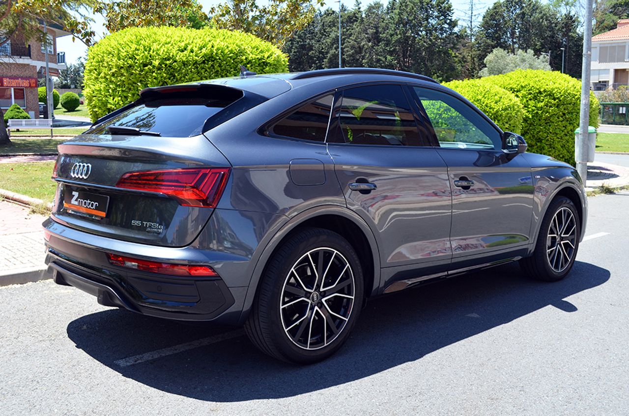 Audi Q5 Sportback 55 TFSi-e 367cv Quattro S-tronic Black Line  - Foto 4