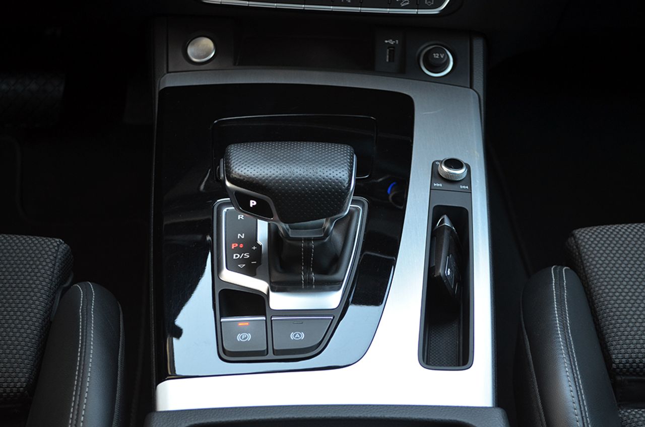 Audi Q5 Sportback 55 TFSi-e 367cv Quattro S-tronic Black Line  - Foto 15