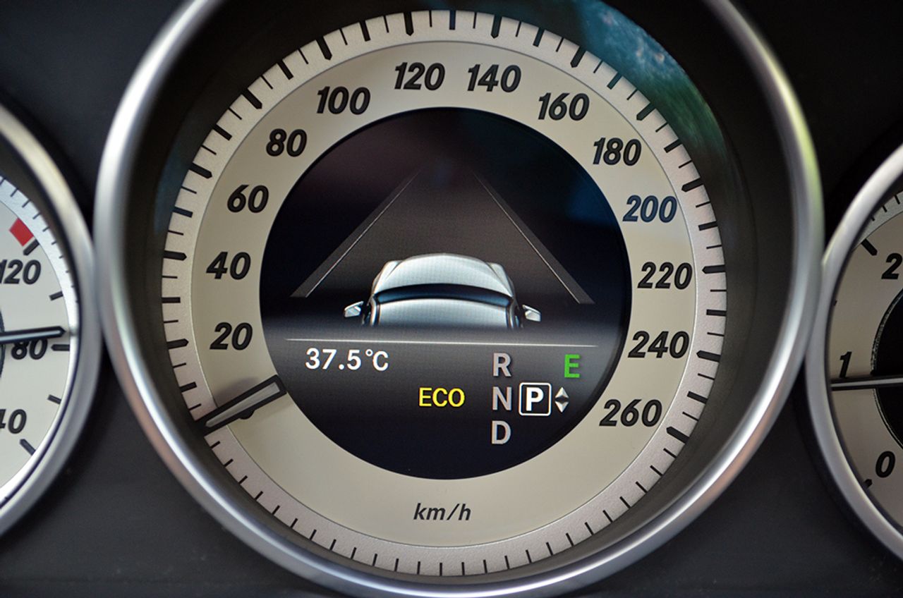 Mercedes Clase E 220 Cdi Avantgarde 7G-Tronic 170cv  - Foto 27