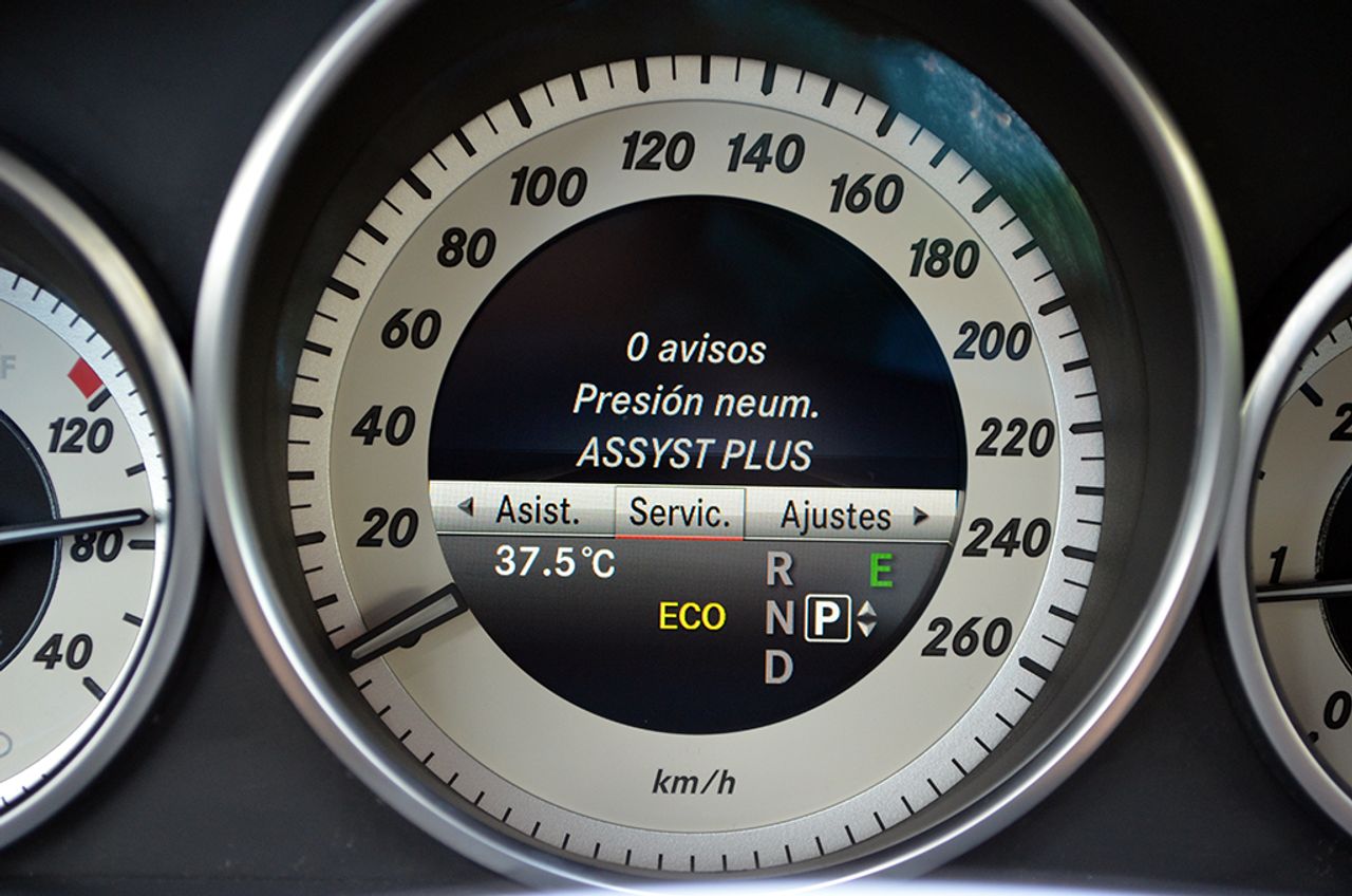 Mercedes Clase E 220 Cdi Avantgarde 7G-Tronic 170cv  - Foto 31