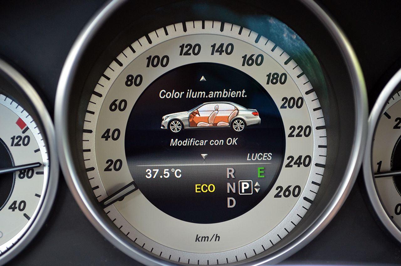 Mercedes Clase E 220 Cdi Avantgarde 7G-Tronic 170cv  - Foto 37