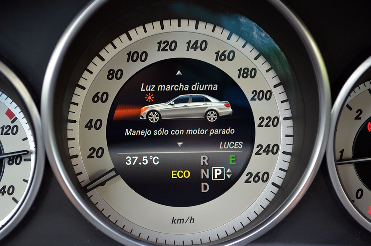 Mercedes Clase E 220 Cdi Avantgarde 7G-Tronic 170cv  - Foto 34